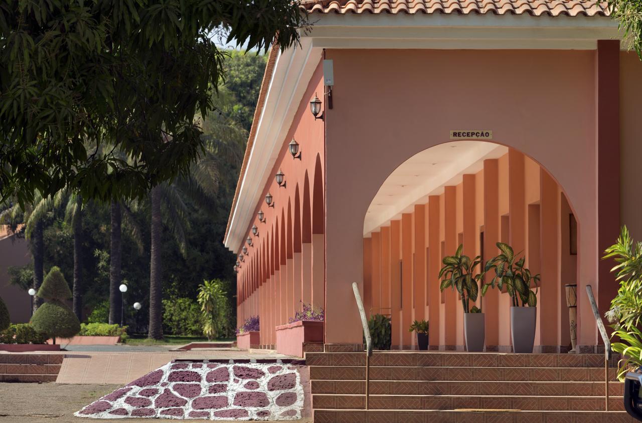 Dunia Hotel Bissau 外观 照片