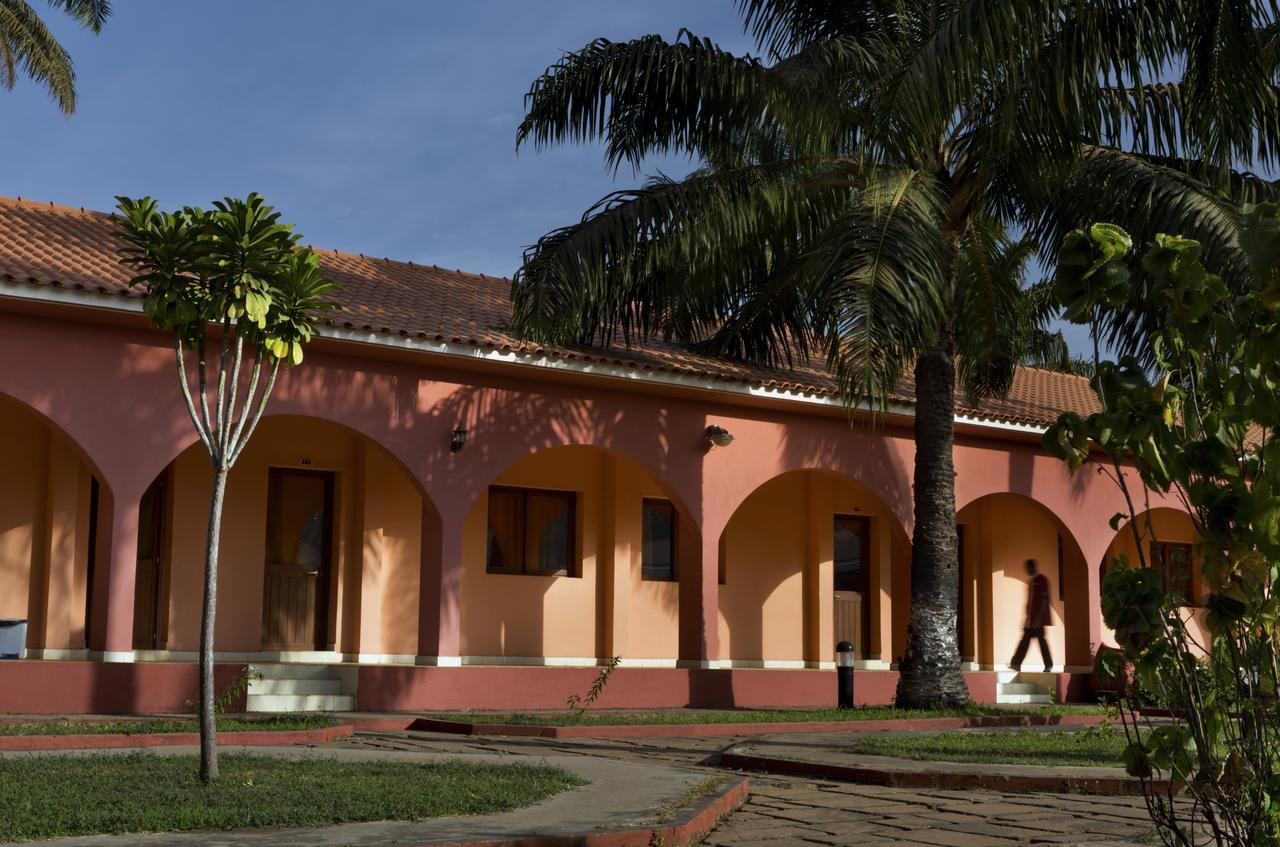 Dunia Hotel Bissau 外观 照片